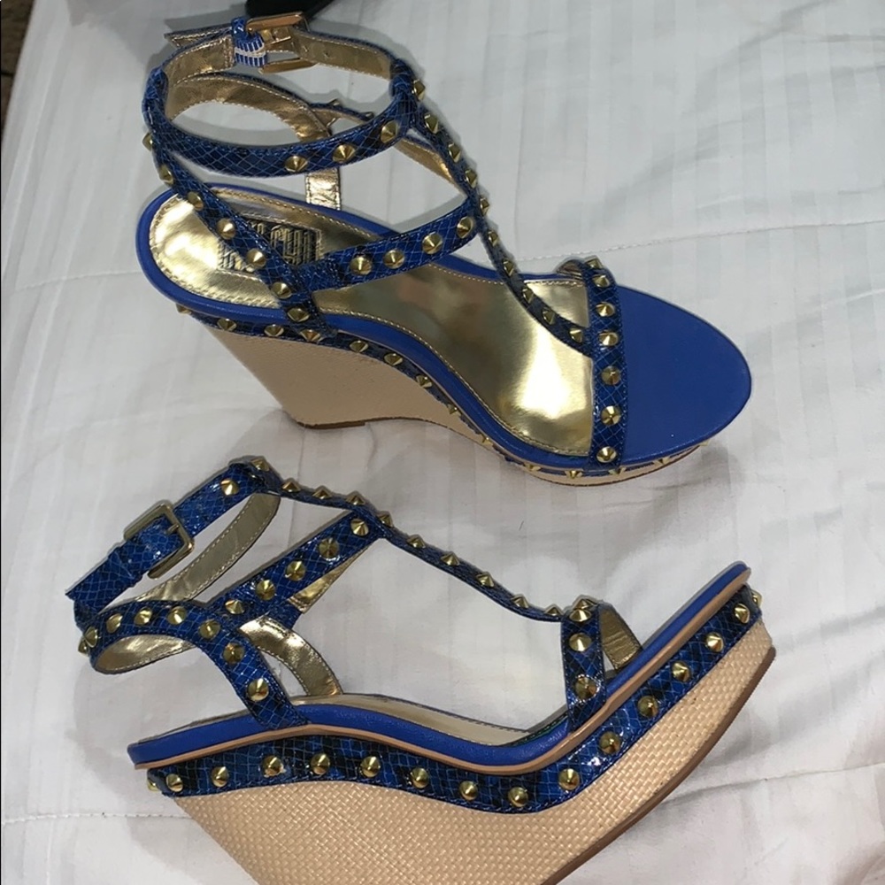 Carlos Falchi Wedges